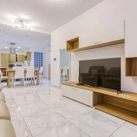 Stylish 3br St Julians Walk To Everything 公寓 *