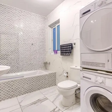 Stylish 3br St Julians Walk To Everything *