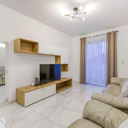 Stylish 3br St Julians Walk To Everything Saint Julian's